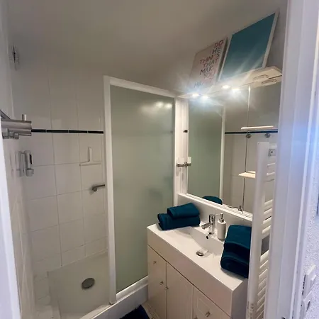 Sea Chic - Naturist Apartment *