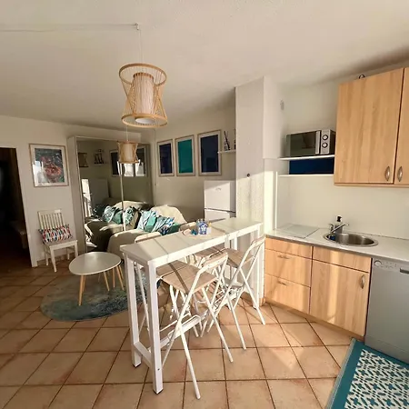 Sea Chic - Naturist 公寓